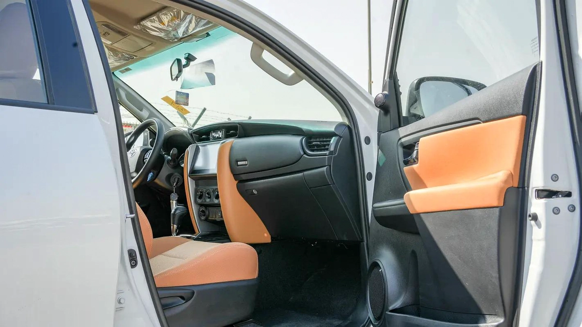 2026 Toyota Fortuner GX 2.7L AT Petrol 4WD-11-11
