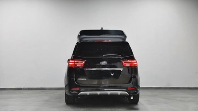 Kia Carnival-4