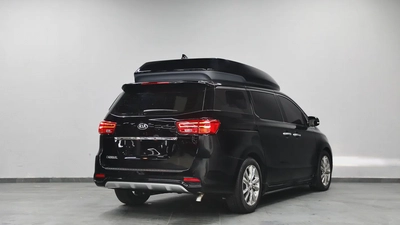 Kia Carnival-5