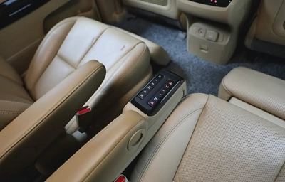 Kia Carnival-9