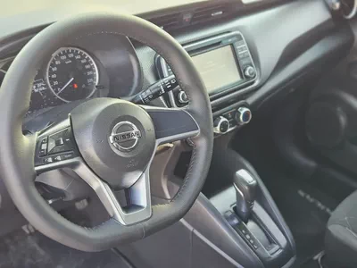 Nissan Kicks SL 2019 GCC - Pristine Condition With Low KM {ORIGINAL PAINT} Perfect Family SUV-13