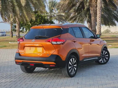 Nissan Kicks SL 2019 GCC - Pristine Condition With Low KM {ORIGINAL PAINT} Perfect Family SUV-17