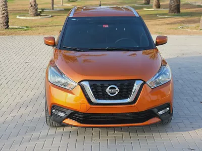 Nissan Kicks SL 2019 GCC - Pristine Condition With Low KM {ORIGINAL PAINT} Perfect Family SUV-6