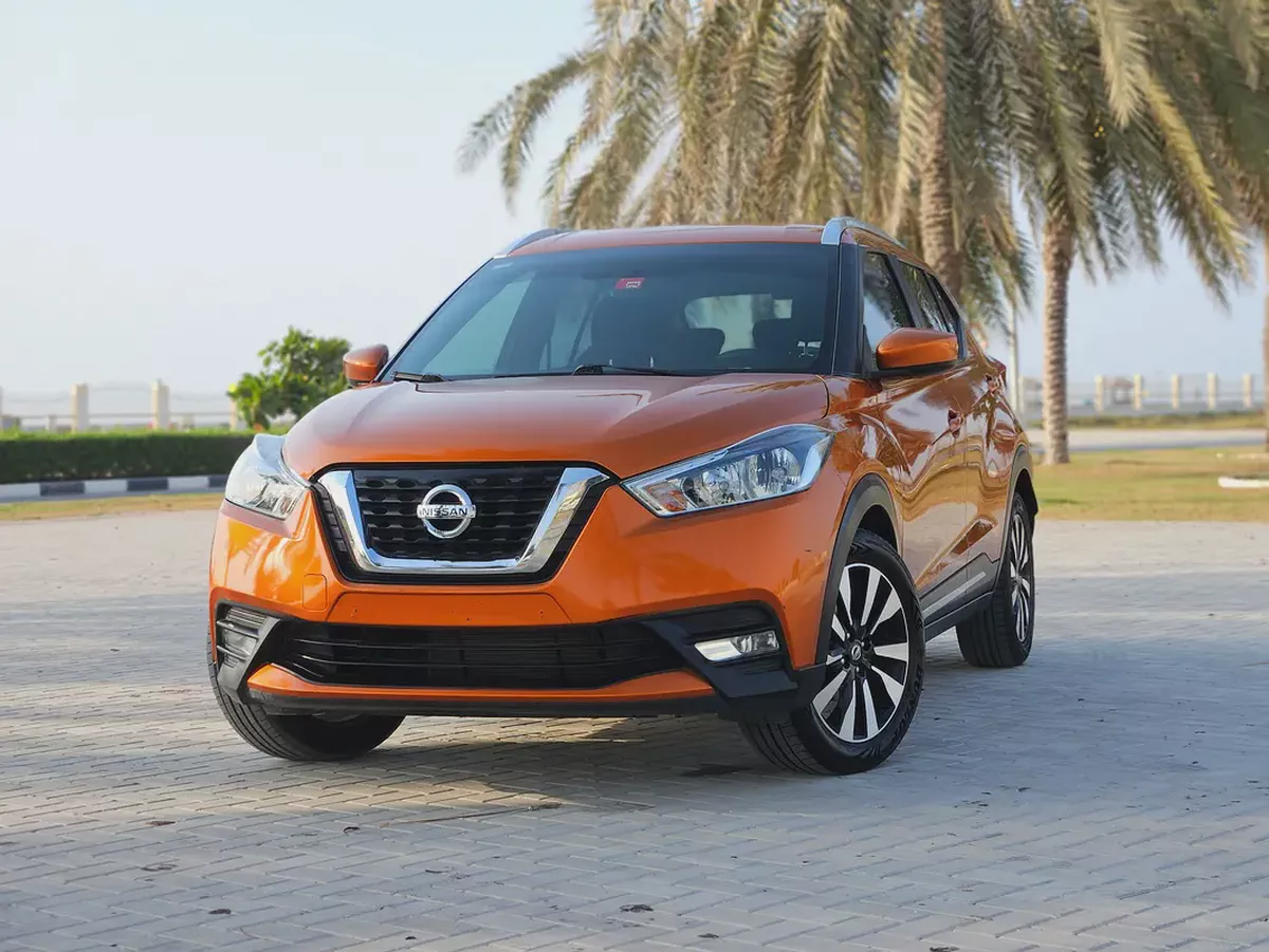 Nissan Kicks SL 2019 GCC - Pristine Condition With Low KM {ORIGINAL PAINT} Perfect Family SUV-2-2