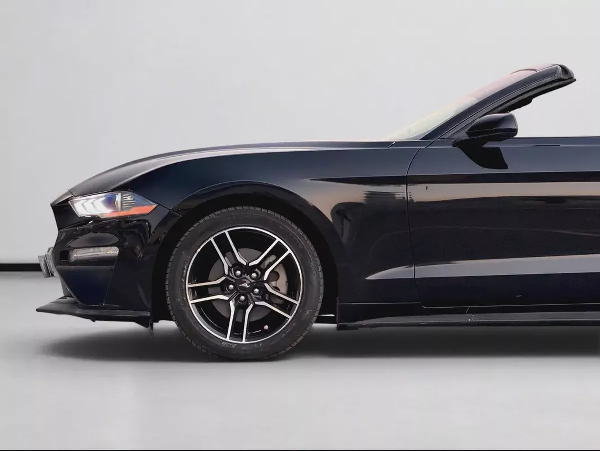 FORD MUSTANG CONVERTIBLE | 2.3L TURBO | 2022-8-8