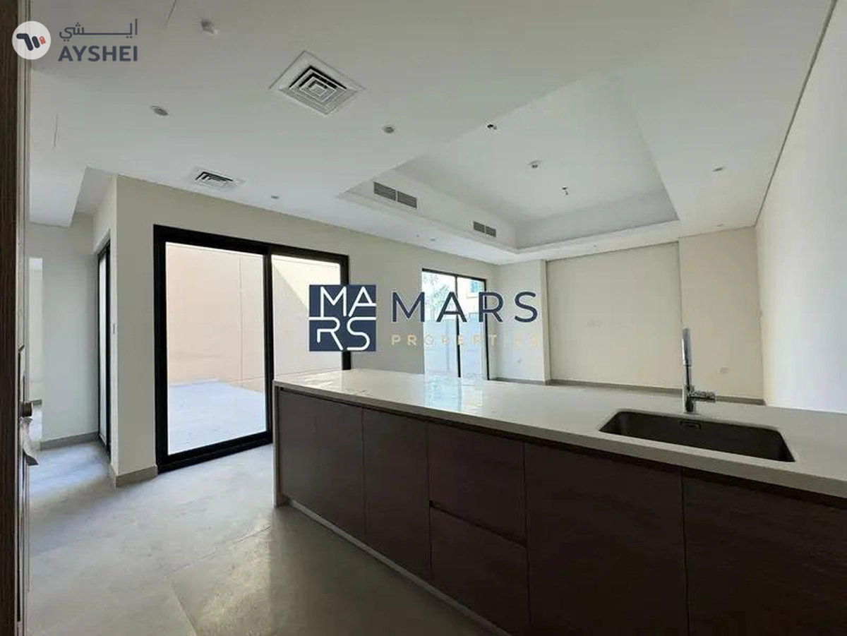 🏡 Luxurious 3-Bedroom Townhouse in Sharjah Sustainable City | Ready to Move | AED 2,700,000 🌟