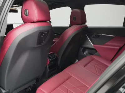 GCC SPECS | from OFFICIAL DEALER BMW 520i 2024 GCC Specs | LOW MILEAGE-14