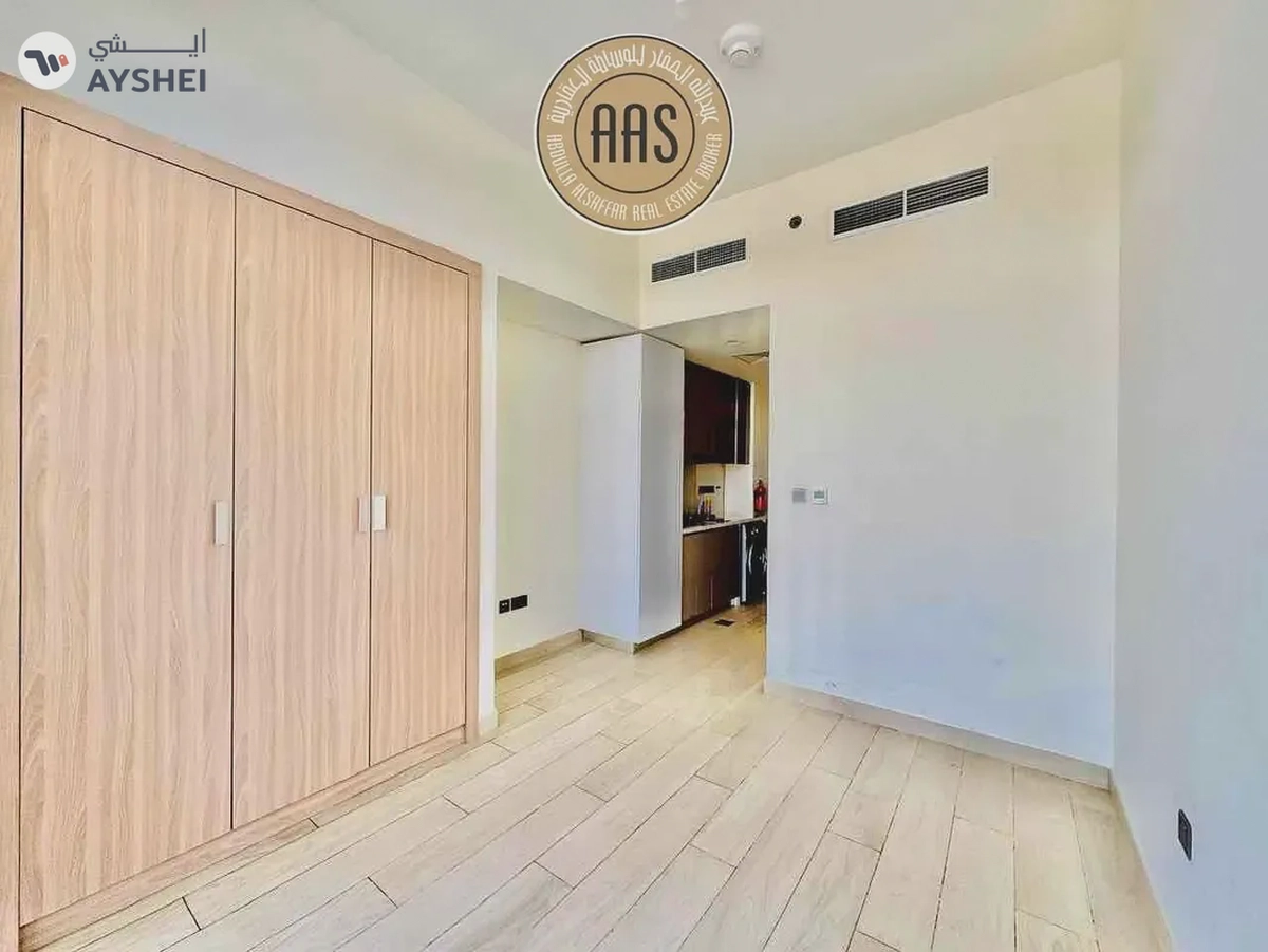 Pool view ••hot offer •• good layout •• kitchen appliances-1-1