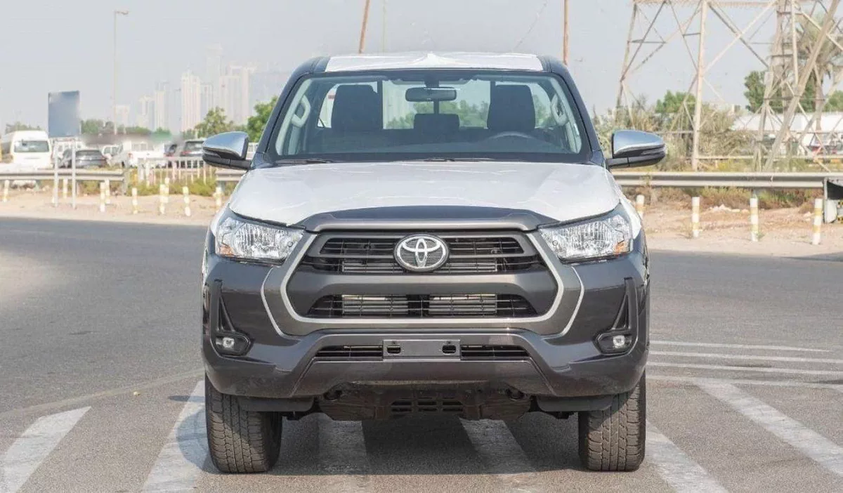Toyota Hilux SGLX TOYOTA HILUX 2.4L MID OPTION A/T MY2025 FOR EXPORT