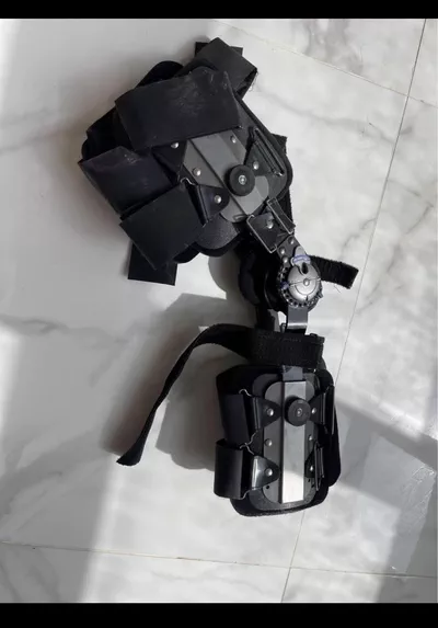 Adjustable Hinged ROM Knee Brace-2