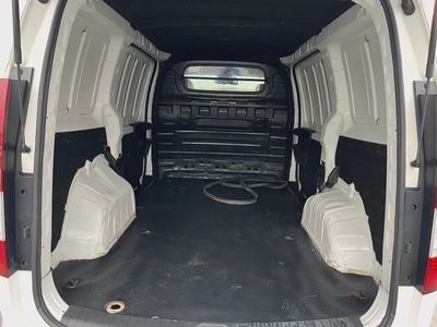 Hyundai Staria-10