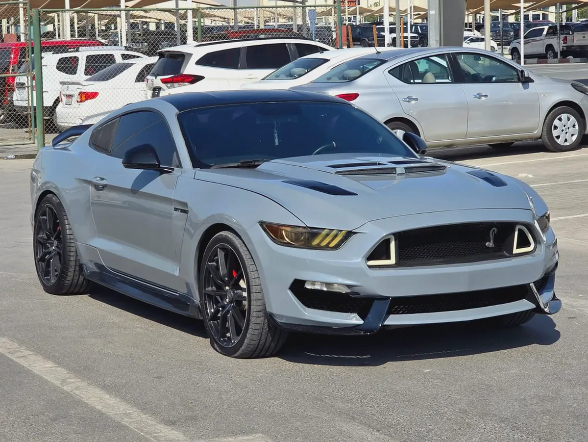 فورد موستانج 2015 مواصفات خليجية GT بحالة جيدة-1-1