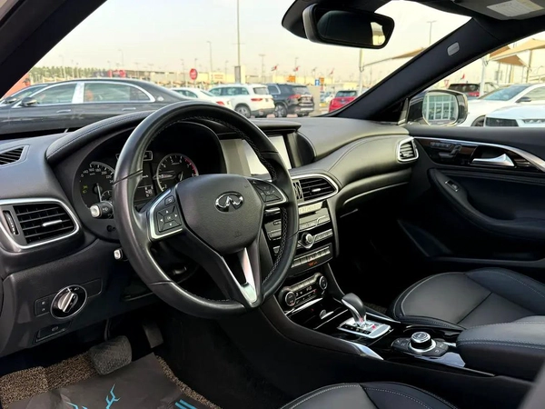 Infiniti QX30 Luxe 2019 - Korean Specs - Excellent Condition