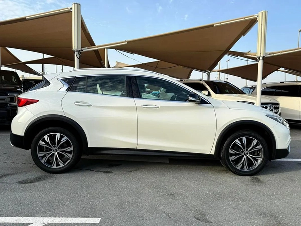 Infiniti QX30 Luxe 2019 - Korean Specs - Excellent Condition