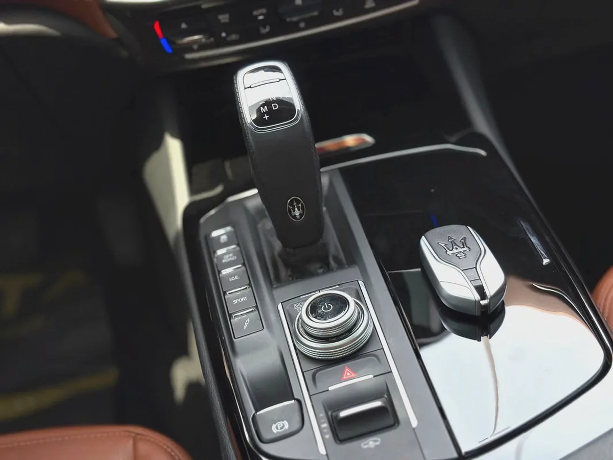 AED 2,240 P.M | 0% DOWN PAYMENT | MASERATI LEVANTE GT | 2.0L MILD HYBRID AWD | 2022 | GCC SPECS