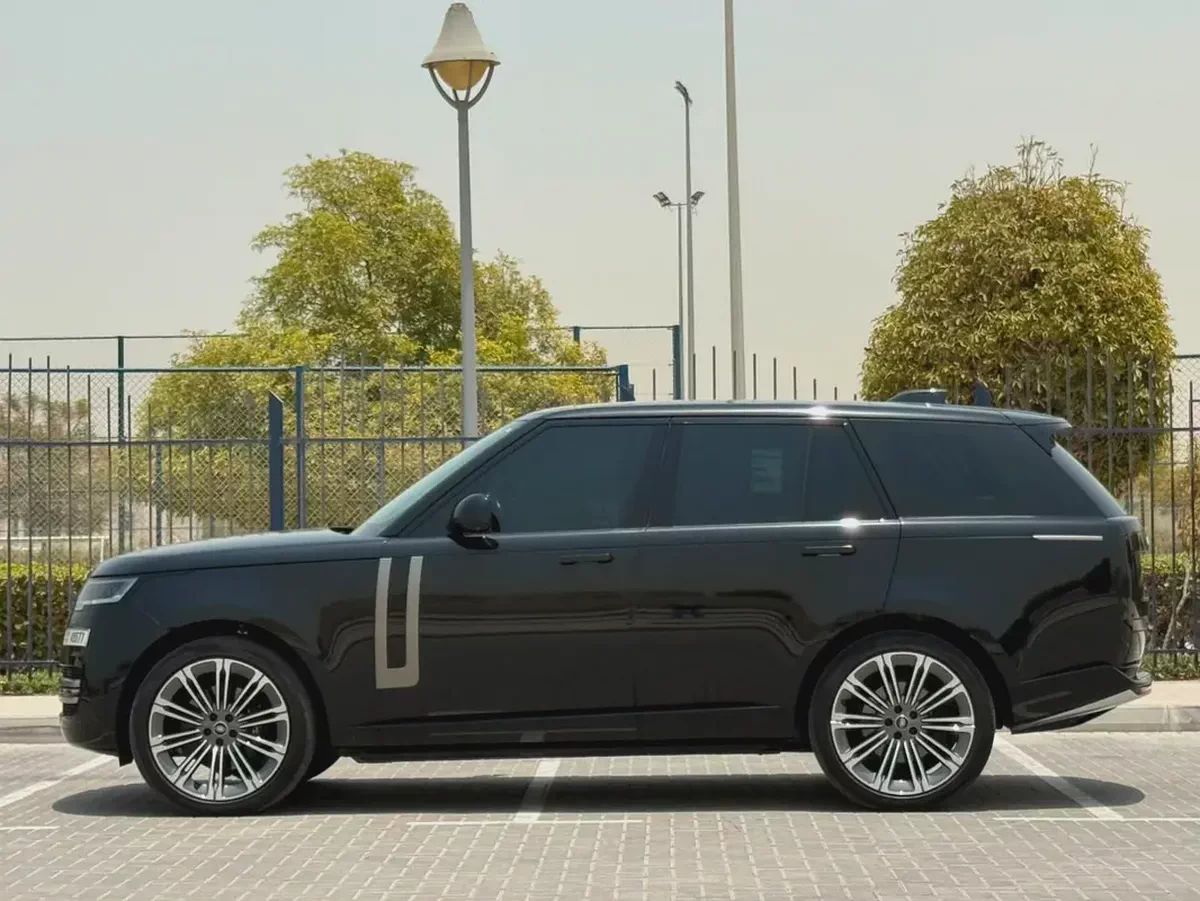 2025 Range Rover HSE P400-Full option-Under Warranty and Service Contract-Bank Finance Available-5-5