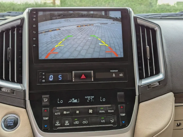 TOYOTA LAND CRUISER 2019 DIESEL V8 D-4D GCC ACCIDENT FREE IN EXCELLENT CONDITION