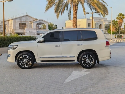 Toyota Land Cruiser 2018 GXR Top Full Option | GCC Specs | V8 4.6L |-16