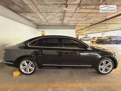 Volkswagen Passat SEL V5 2.5L 2012 Model GCC Specs WIth Partial Service History In Perfect Condition-3