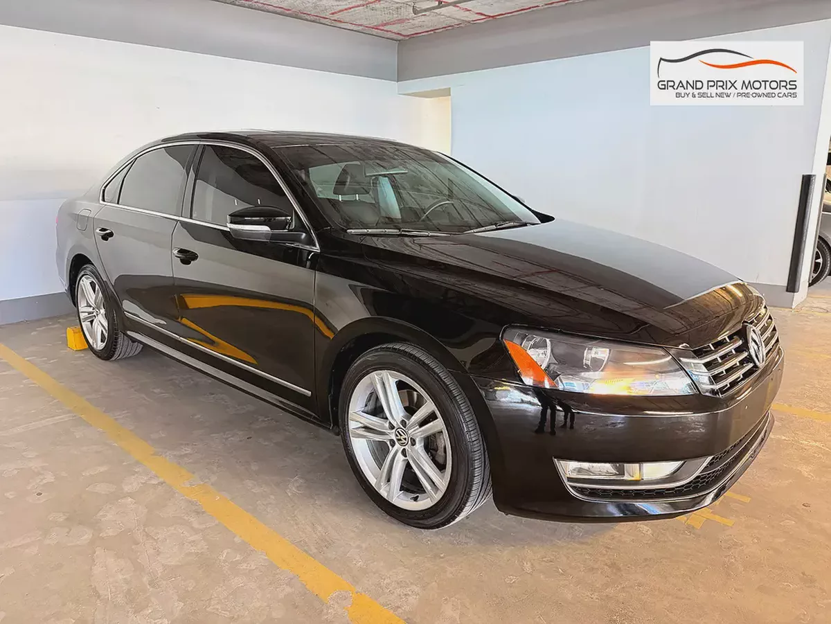 Volkswagen Passat SEL V5 2.5L 2012 Model GCC Specs WIth Partial Service History In Perfect Condition-2-2