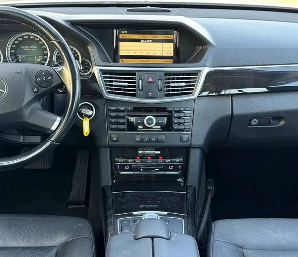 BENZ E350 | 2010 | CLEAN CAR | FRESH JAPAN IMPORT