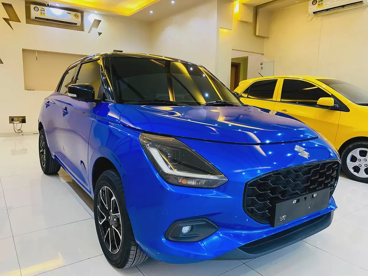 Brand New 2025 Suzuki Swift GLX - GCC Specs -39 Mileage-14-14