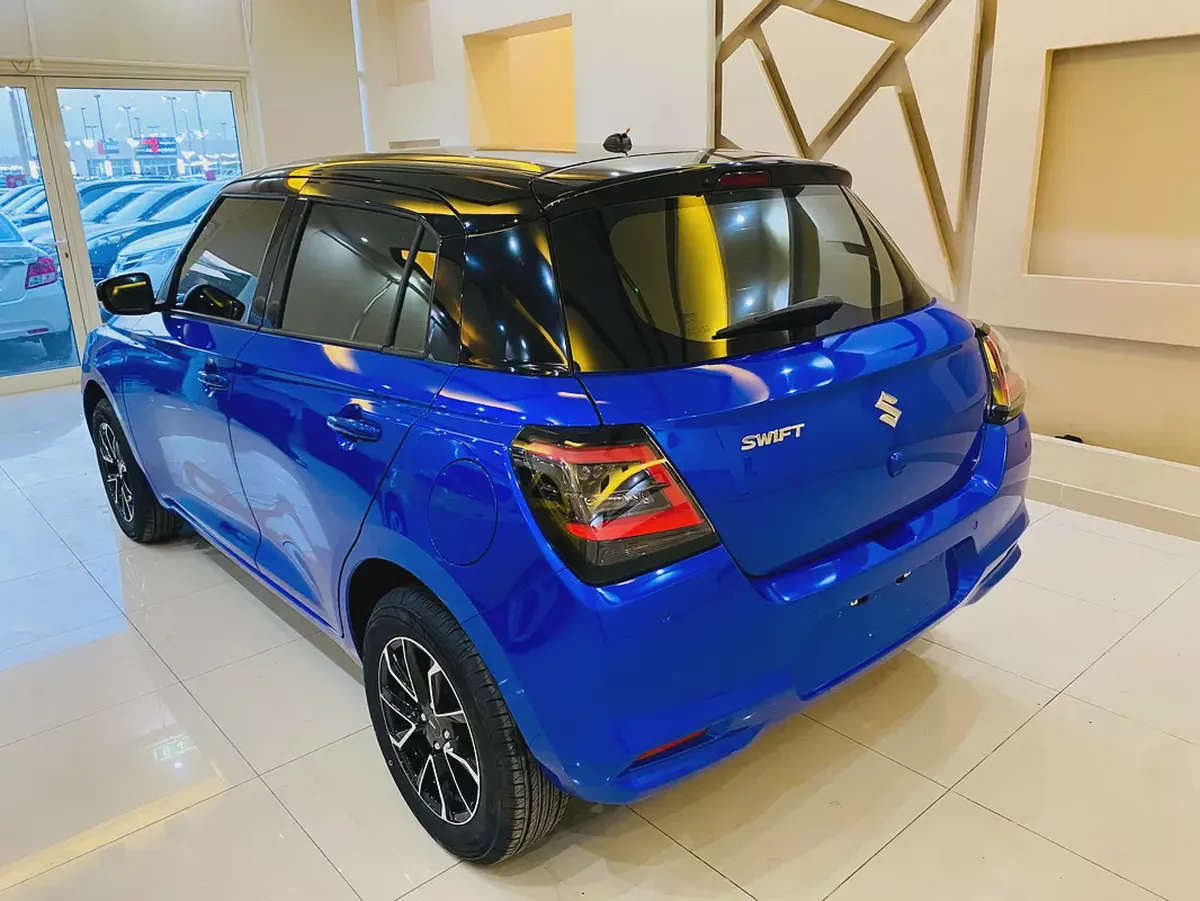 Brand New 2025 Suzuki Swift GLX - GCC Specs -39 Mileage-5-5