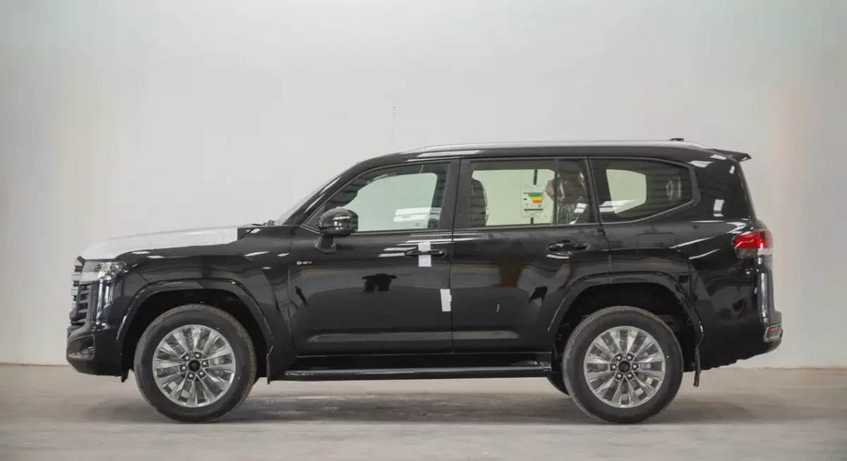 Toyota Land Cruiser GXR 3.5 Hybrid 2026 GCC Specs-1-1
