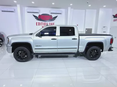 GMC Sierra Denali 2018 GCC Specs-3