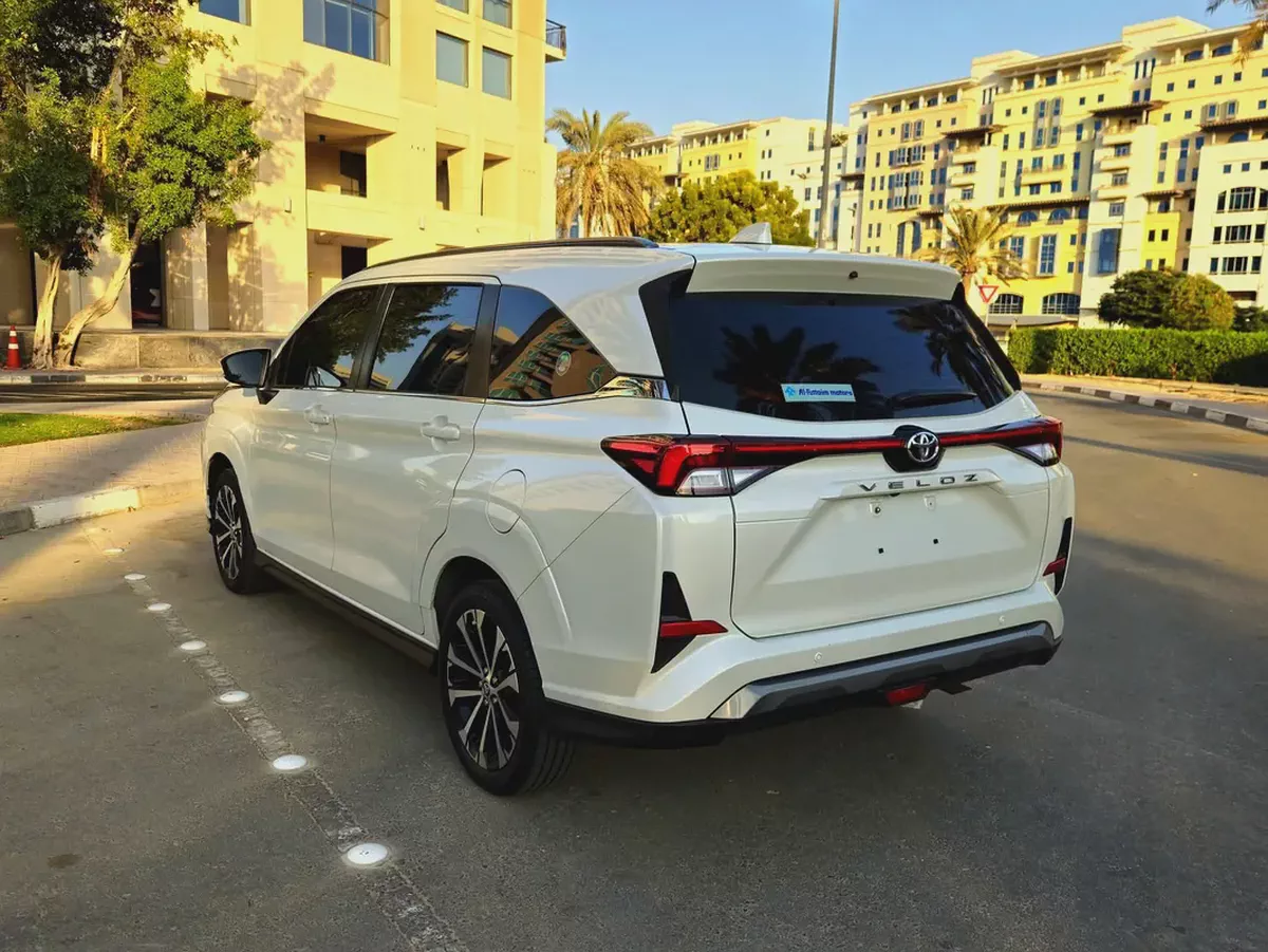 Toyota Veloz GX Cash, Zero Down payment & Inhouse finance  | 7-Seater | GCC Specs-4-4