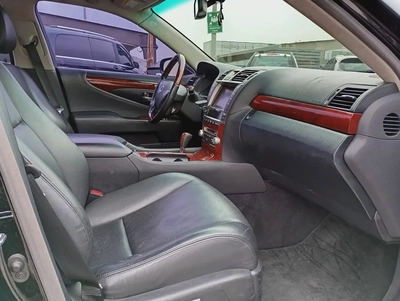 Lexus LS-Series LS 460 Platinum-6