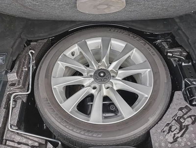 Lexus LS-Series LS 460 Platinum-17