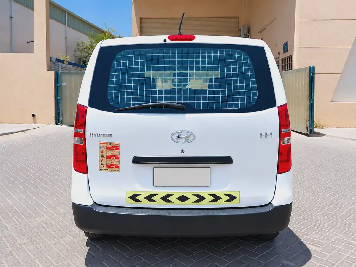 2016 Hyundai H1 GL GCC Specs-3-3