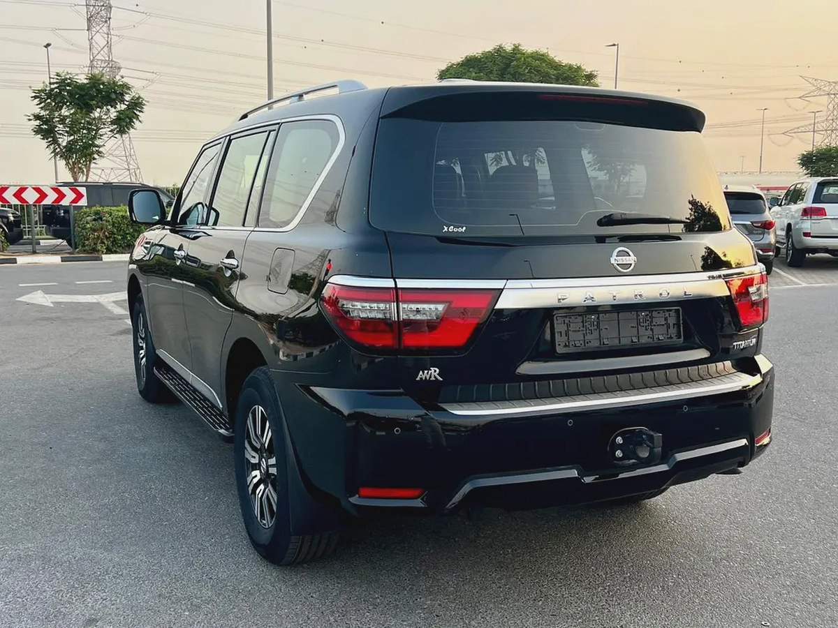 NISSAN PATRL SE TITANIUM V6 2021-5-5