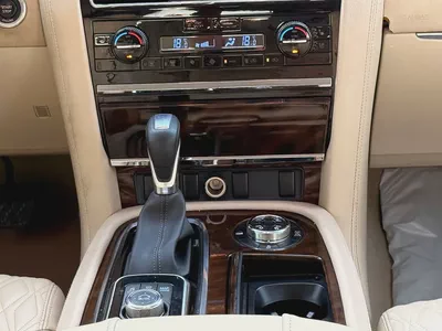 Nissan Patrol 2012 LE Platinum GCC Specs - Well Maintained-11