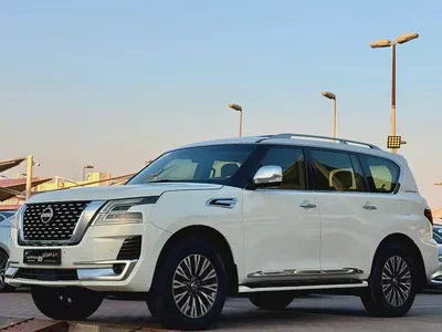 Nissan Patrol 2012 LE Platinum GCC Specs - Well Maintained-1