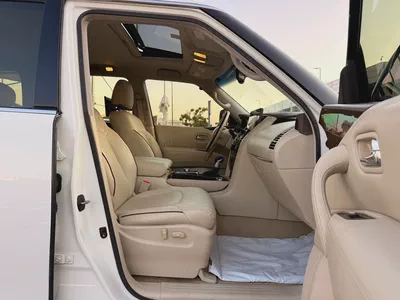 Nissan Patrol 2012 LE Platinum GCC Specs - Well Maintained-8