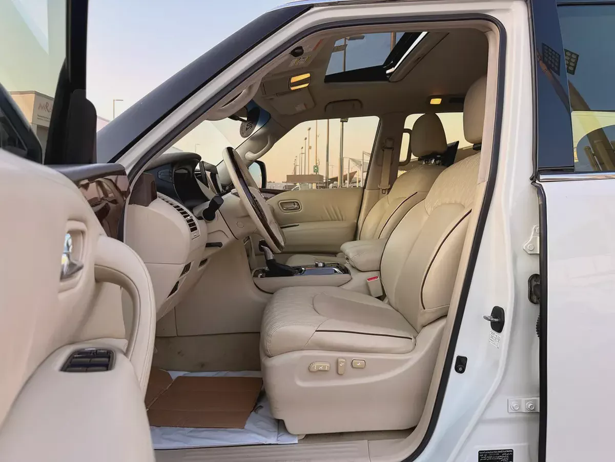 Nissan Patrol 2012 LE Platinum GCC Specs - Well Maintained-6-6