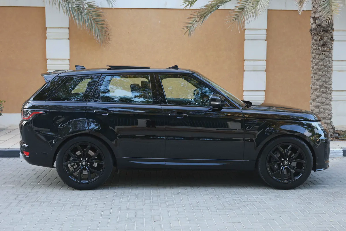Range Rover Sport -2020-142000KM-GCC SPECS-EXCELLENT CONDITION SVR KIT at agency fix-9-9