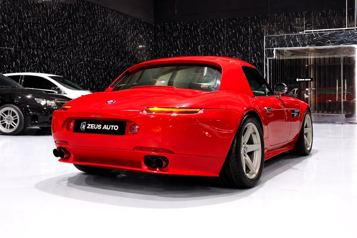 BMW Z8 2002 | GCC Specs | Excellent | 4.9L V8 | 6 Speed Manual-15-15