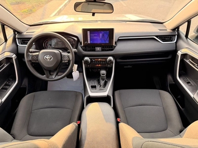 Toyota RAV4 LE Toyota RAV4 4X4 2024-4