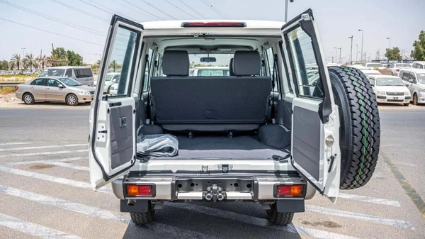 Toyota Land Cruiser 70 LAND CRUISER HARDTOP 5DOOR 4.5L