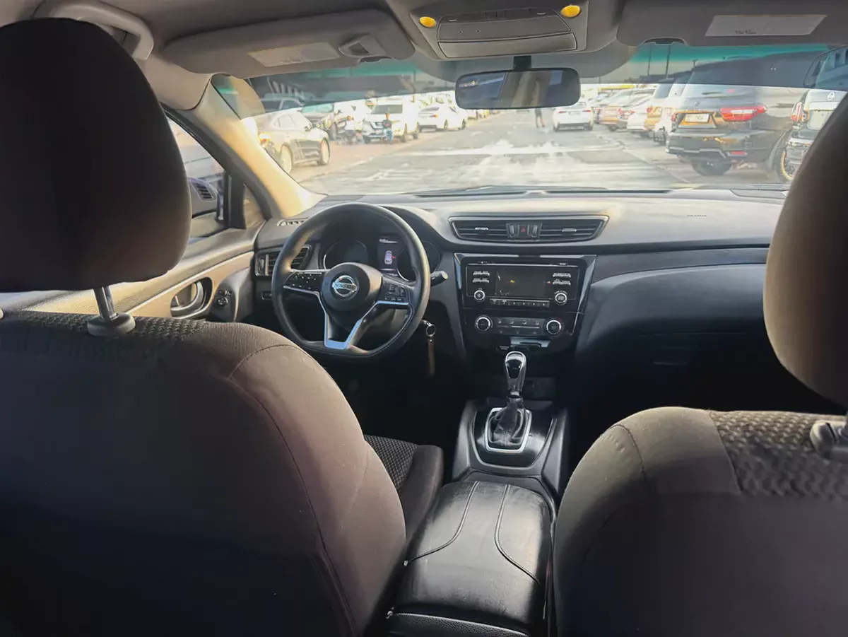 Nissan Rogue 2018 Canadian Specs-4-4
