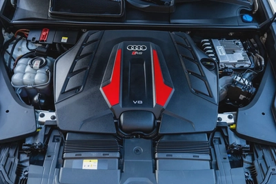 Audi RS Q8 2022-5