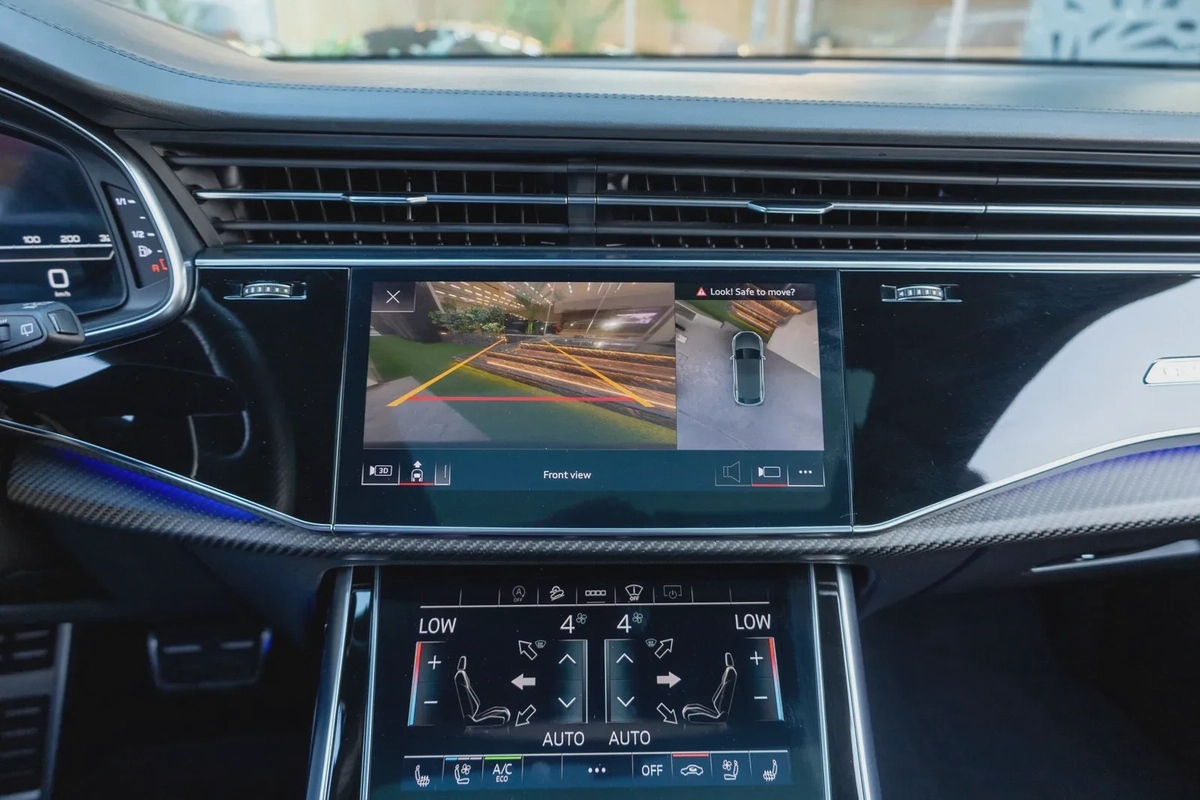 Audi RS Q8 2022-9-9