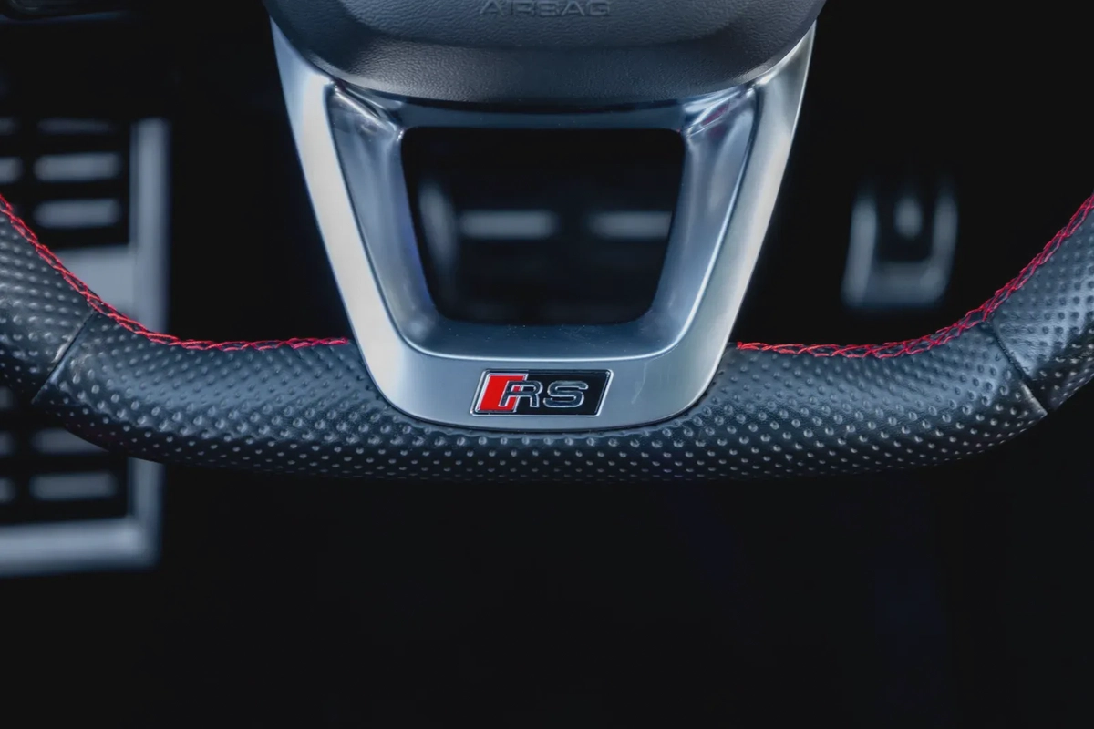 Audi RS Q8 2022-17-17