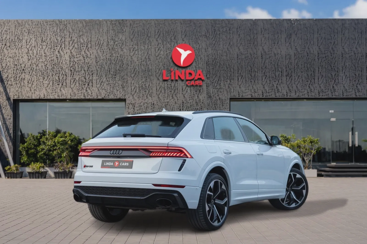Audi RS Q8 2022-3-3