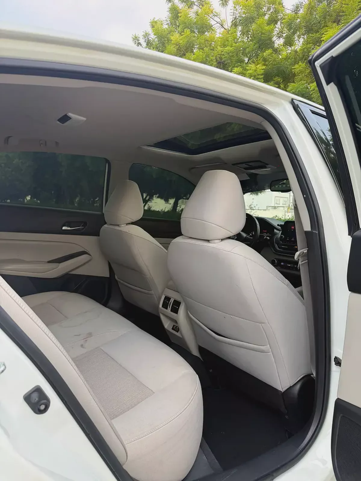 2021 Nissan Altima SV GCC Specs for Sale-14-14