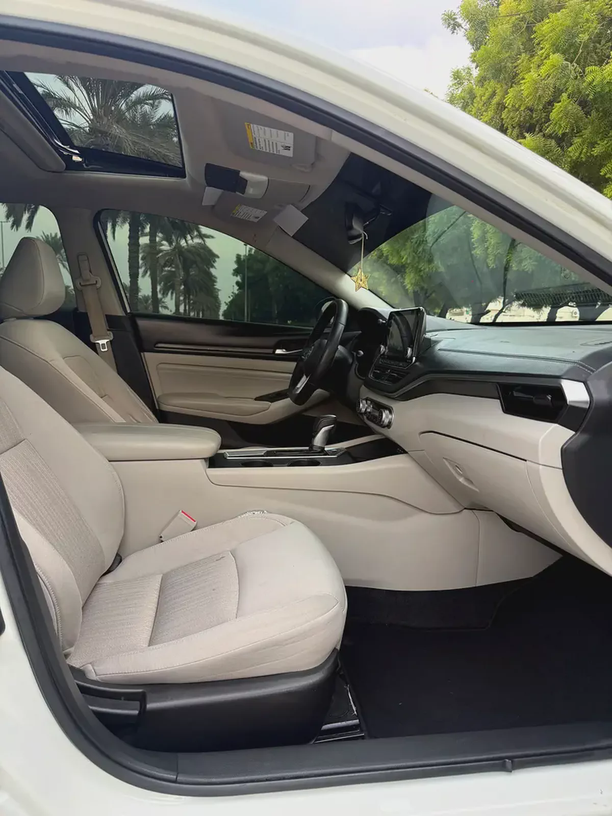 2021 Nissan Altima SV GCC Specs for Sale-15-15
