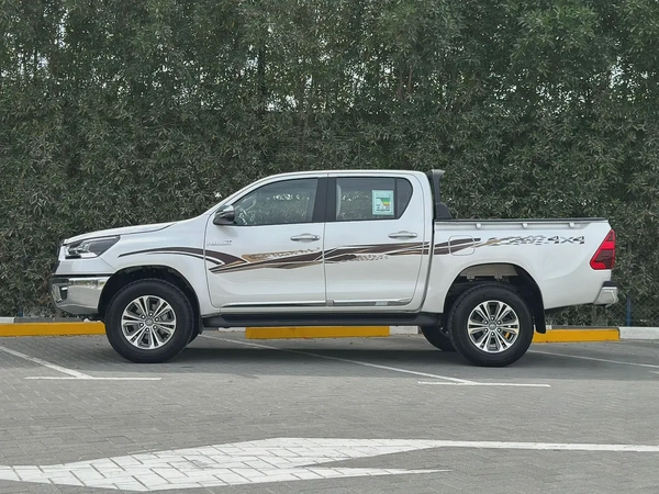 Toyota Hilux / GCC/4WD / 2,7 petrol /Double Cab